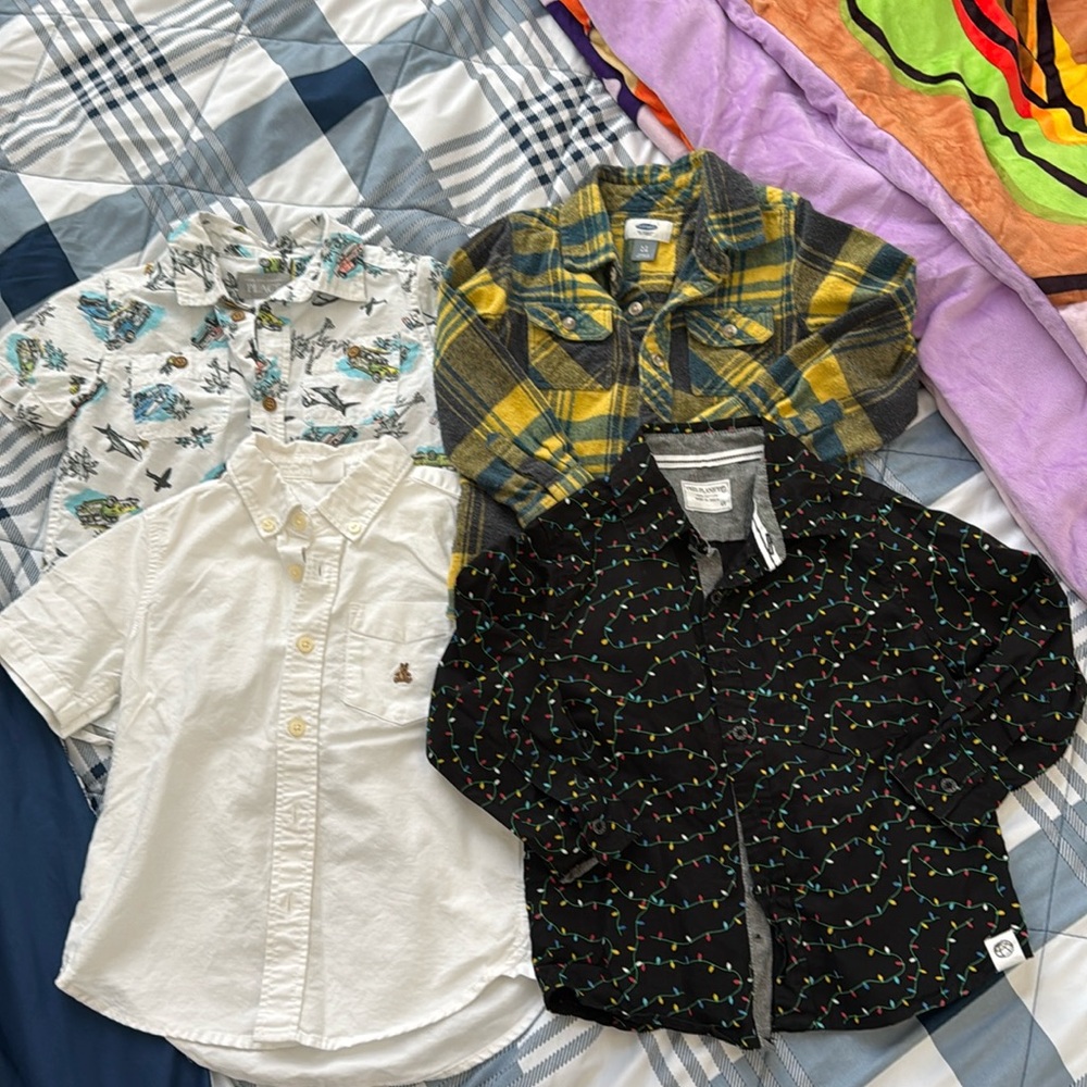 Bundle of 4 size 4T toddler Gap, children’s place, old navy and free planet